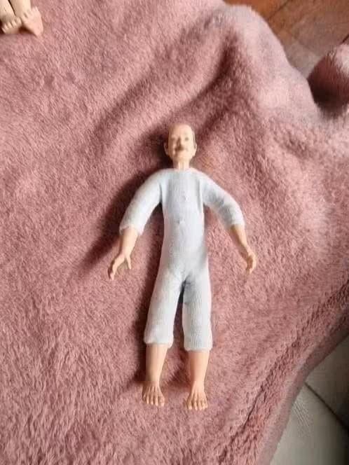 heidi ott miniaturen oudere man, Ophalen of Verzenden, Zo goed als nieuw, Poppenhuis