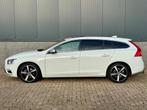 Volvo V60 2.0 T4 Business Sport R-DESIGN Camera/Leder/Navi, Auto's, Gebruikt, Euro 6, 1969 cc, Wit