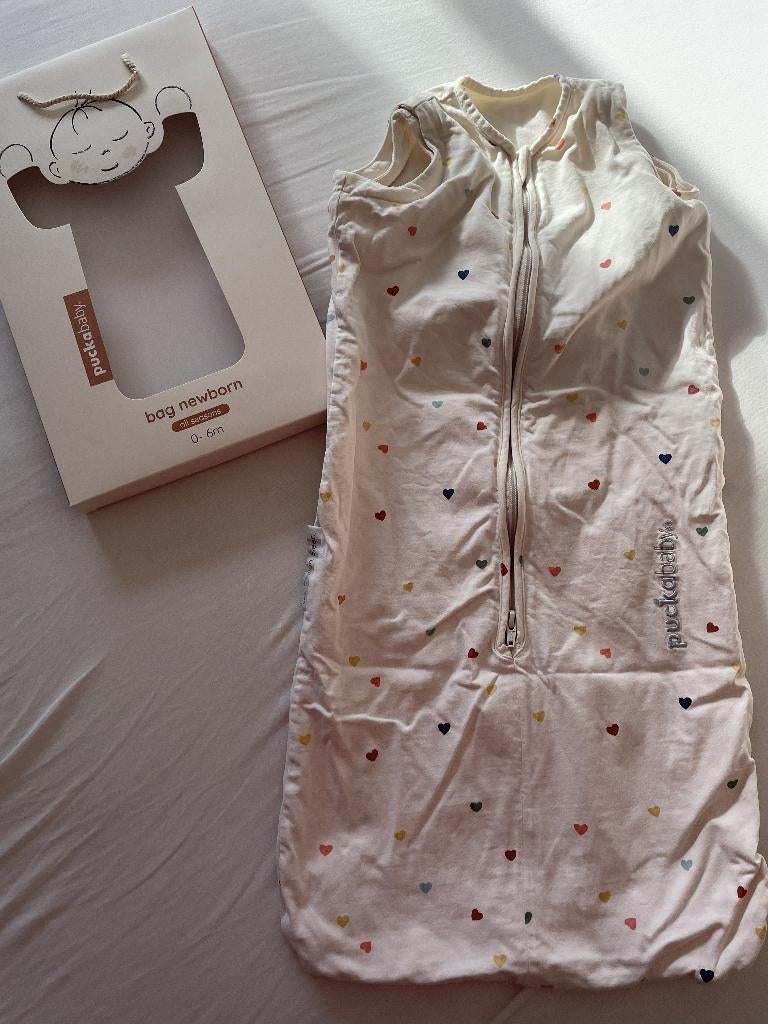 Puckababy slaapzak newborn Hearts Confetti 0 tot 6 maanden, Ophalen of Verzenden, Nieuw, Minder dan 70 cm, Slaapzak