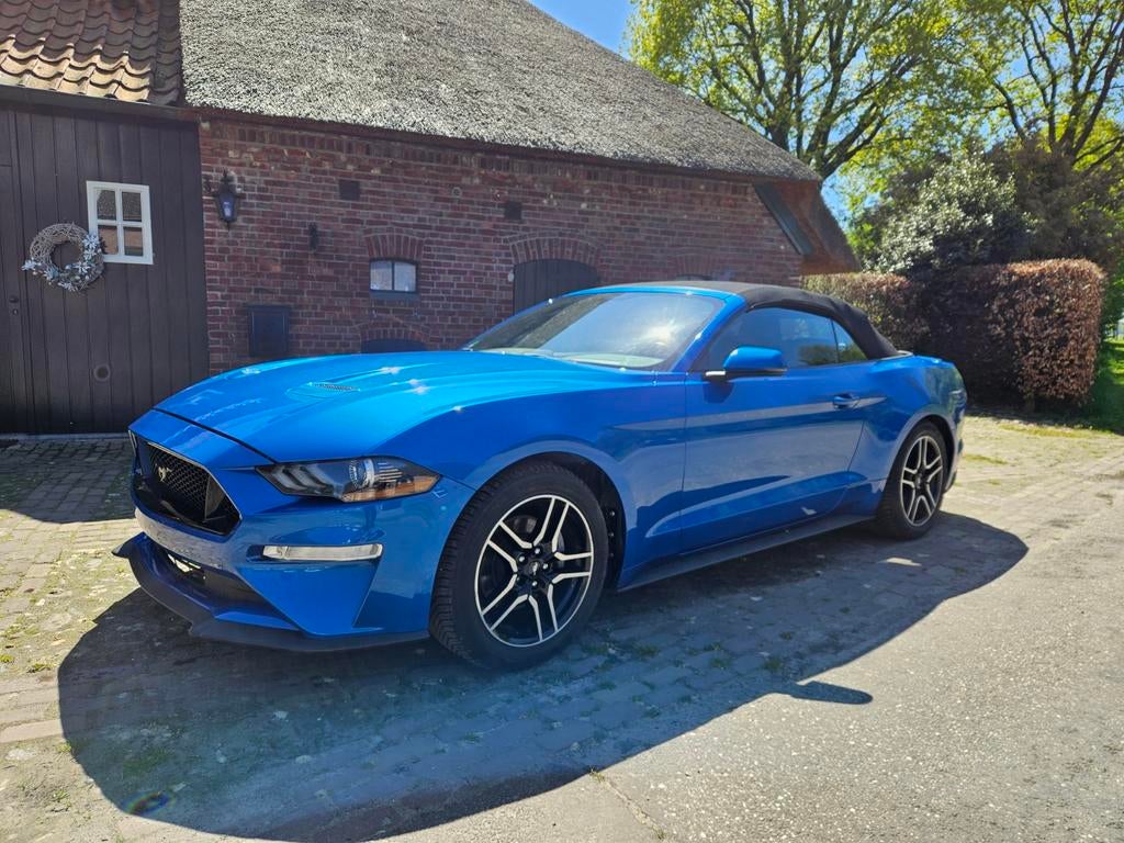 Ford mustang nieuw model 2.3 eco cabriolet zeer mooi full op, Auto's, Automaat, Achterwielaandrijving, 4 cilinders, Cabriolet