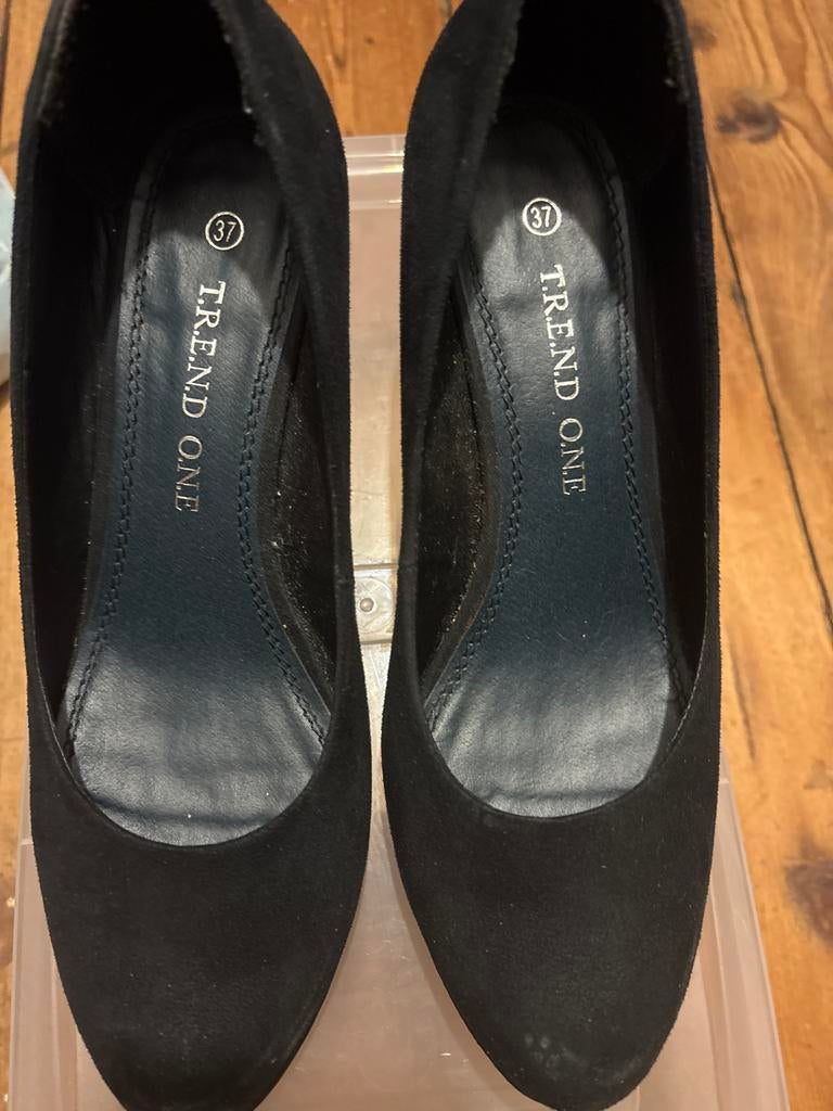 Zwarte Trend One sleehakken maat 37, Ophalen of Verzenden, Gedragen, Zwart, Schoenen met hoge hakken