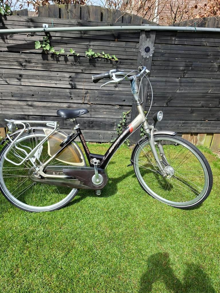 SPARTA DAMESFIETS 28 INCH MET 7 VERSNELLINGEN, Fietsen en Brommers, Fietsen | Dames | Damesfietsen, Sparta, Gebruikt, Versnellingen