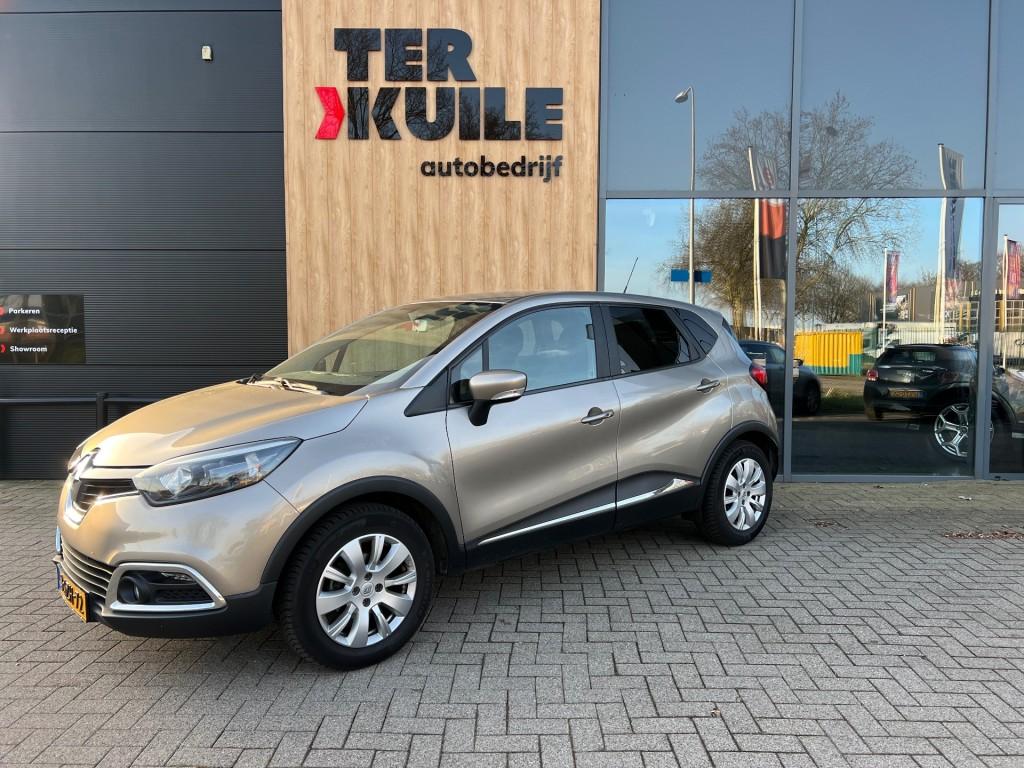 Renault CAPTUR 0.9 Tce Expression / deal. ond!, Auto's, Renault, Voorwielaandrijving, Gebruikt, Bruin, 49 €/maand