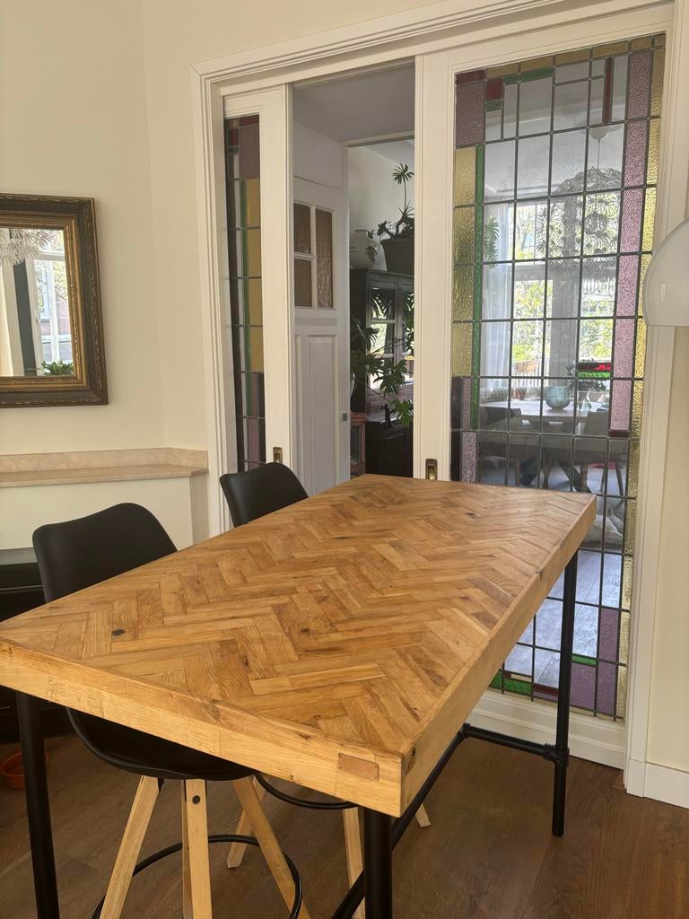 Bartafel/statafel met eiken visgraat en industrieel frame, Huis en Inrichting, Tafels | Eettafels, Ophalen, 50 tot 100 cm, 100 tot 150 cm