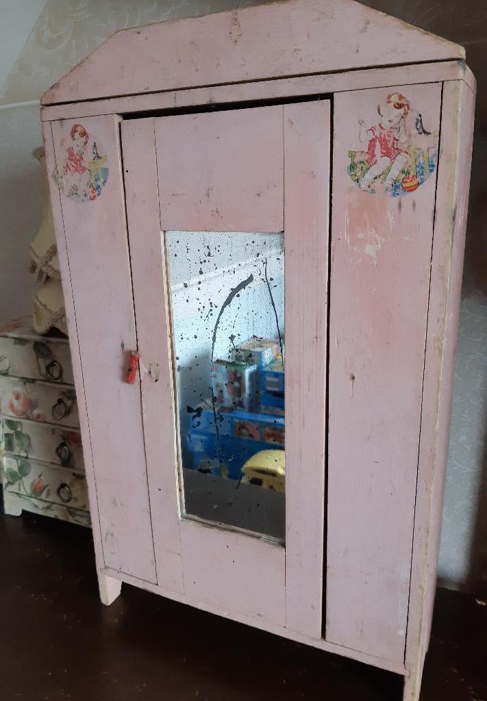 Brocante poppen kastje, Antiek en Kunst, Curiosa en Brocante, Ophalen of Verzenden