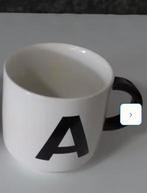 Mok, wit met Letter A, zwart oor en zwarte letter, Gebruikt, Overige typen, Ophalen of Verzenden, Overige stijlen