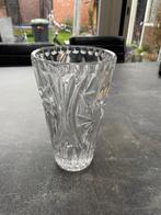 Vintage: vaas van geslepen kristal 20cm, Overige kleuren, Ophalen of Verzenden, Minder dan 50 cm, Glas