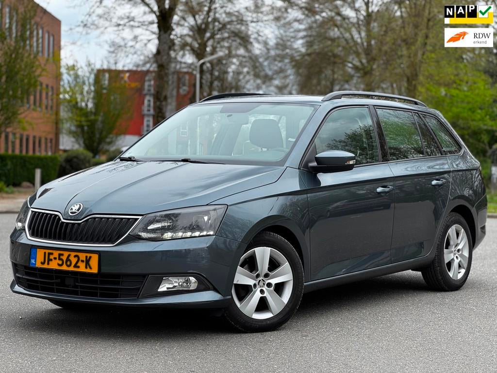 Skoda Fabia Combi 1.4 TDI Ambition Businessline|APK16-03-202, Voorwielaandrijving, Gebruikt, Euro 6, Parkeersensor