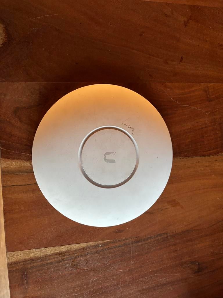 Ubiquity Unifi AP AC PRO Accespoint, Computers en Software, Accesspoints, Ophalen of Verzenden, Zo goed als nieuw