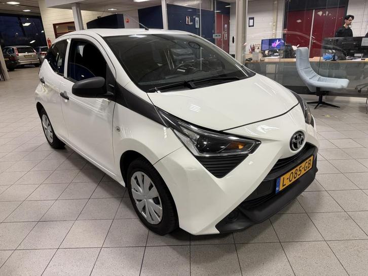 Toyota Aygo 1.0 VVT-i x-fun (bj 2021), Auto's, Toyota, Bedrijf, Te koop, Aygo, ABS, Airbags, Airconditioning, Alarm, Bluetooth