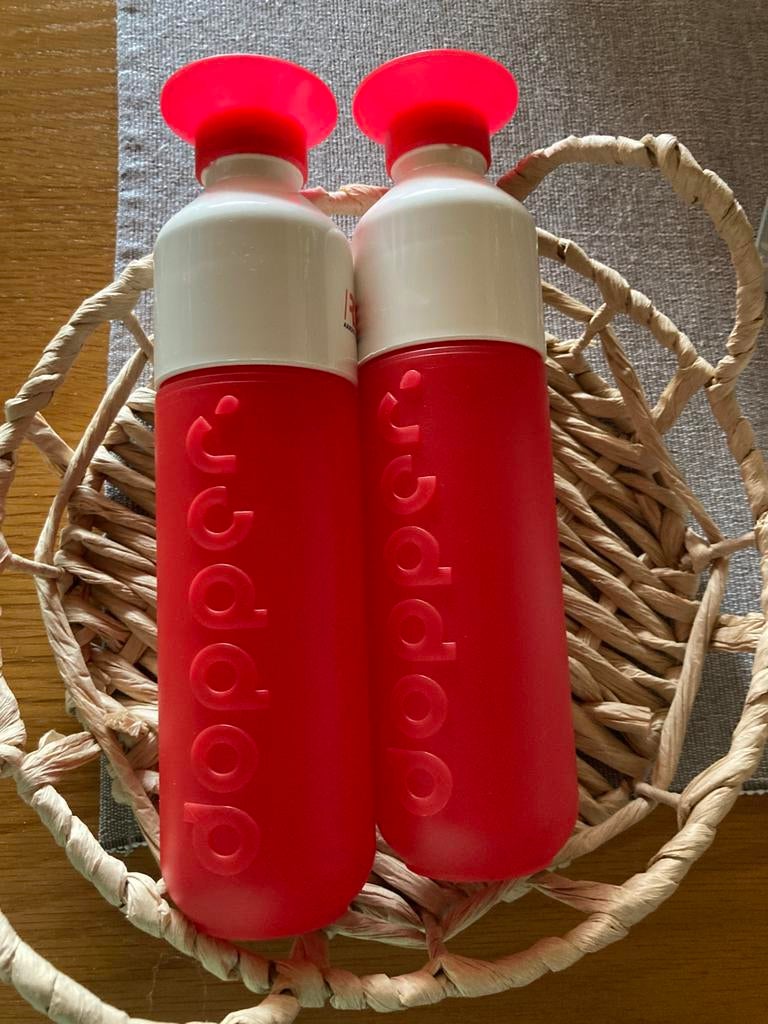2 nieuwe ongebruikte rode Doppers, Ophalen, Zo goed als nieuw