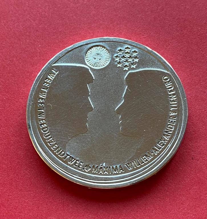 Zilveren 10 euro huwelijksmunt 2002, Postzegels en Munten, Munten | Nederland, Losse munt, Euro's, Koningin Beatrix, Zilver, Geboorte of Huwelijk