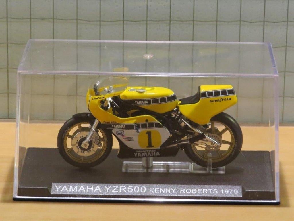 Kenny Roberts sr. Yamaha YZR500 1979 1:24, Overige merken, Serviceclientele@altaya.be, Nieuw, Ophalen of Verzenden