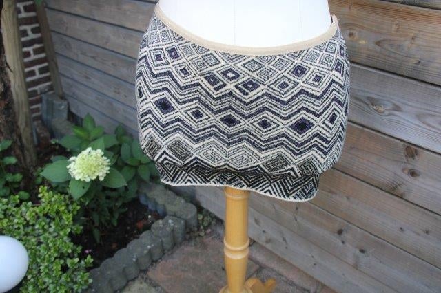 Rok zwart/ beige/ Paars Marccain mt N3 (M-38) Vaste prijs OP, Kleding | Dames, Rokken, Zo goed als nieuw, Maat 38/40 (M), Zwart