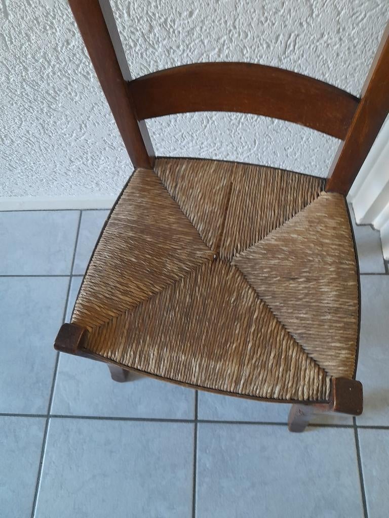 Oud bidstoeltje met bakje voor kerkboek vintage, Ophalen