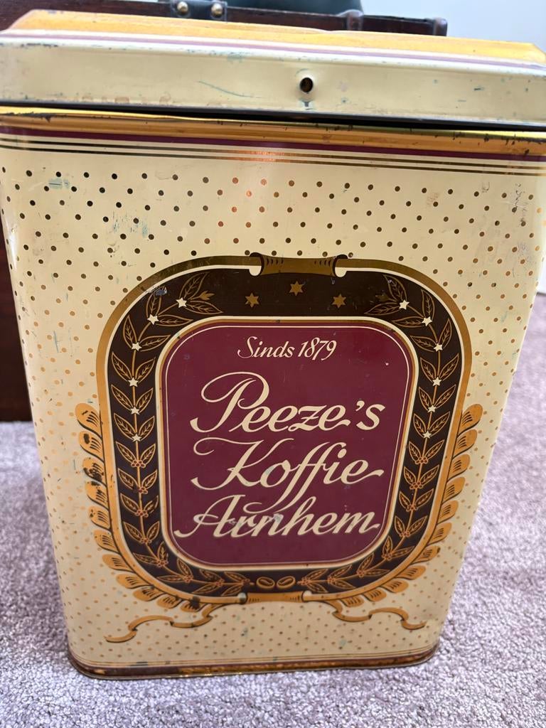 Groot oud Peeze's Koffie Arnhem blik, Verzamelen, Blikken, Ophalen of Verzenden, Gebruikt, Koffie, Overige merken