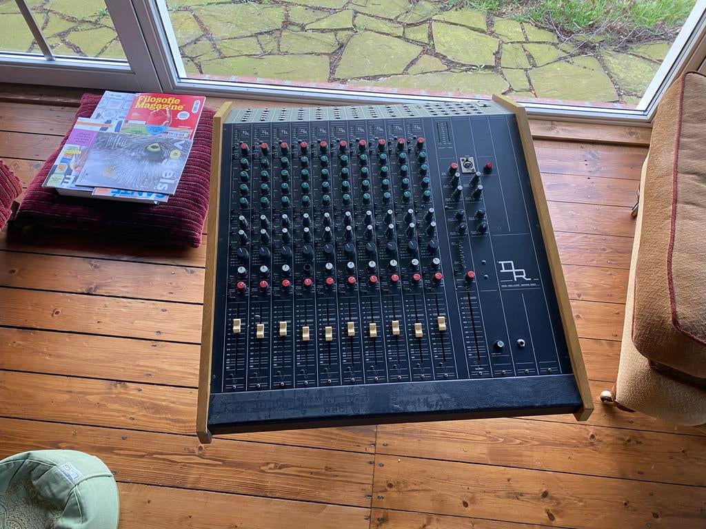 Vintage D&R 10 kanaals mengpaneel met microfoon, Ophalen of Verzenden, Gebruikt, 5 tot 10 kanalen, Microfooningang