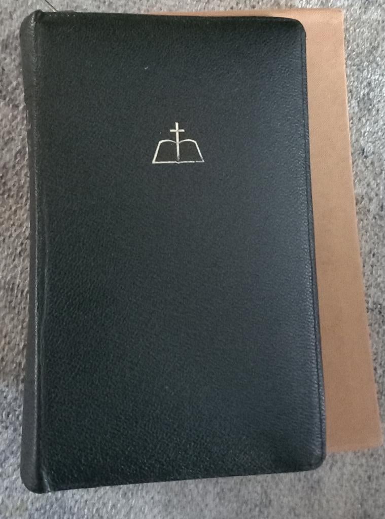 Bijbel Kerkboek in hele goede staat(nieuw meer dan €100,00!, Ophalen of Verzenden, Zo goed als nieuw, Christendom | Protestants