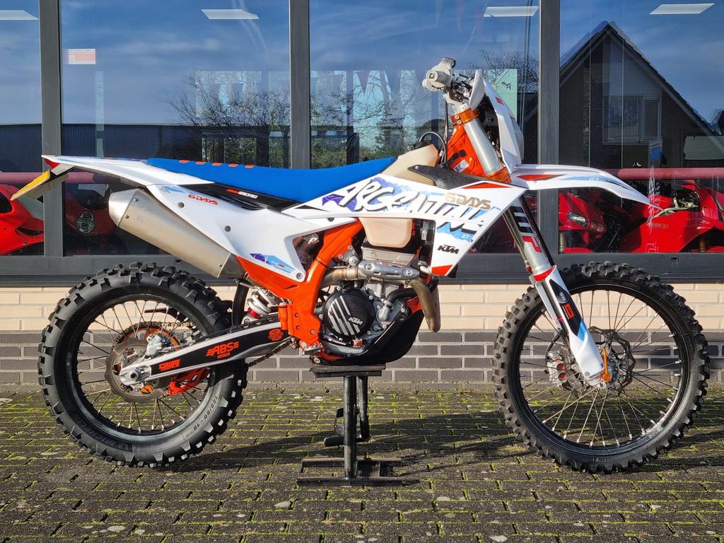 KTM 350 EXC-F SIX DAYS E X C - F (bj 2024), Motoren, Motoren | KTM, Bedrijf, Enduro, meer dan 35 kW