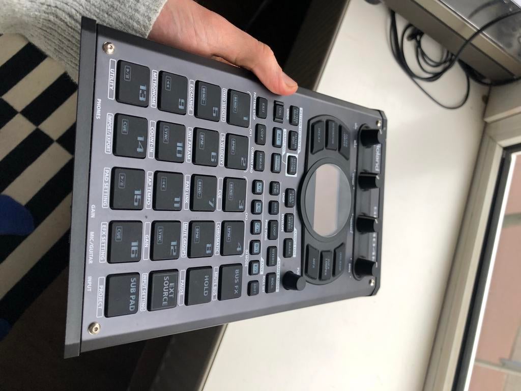Roland SP-404MKII sampler, Muziek en Instrumenten, Samplers, Ophalen of Verzenden, Zo goed als nieuw