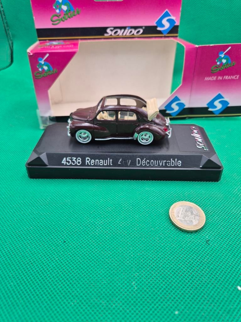 42 Renault 4cv 1/43 solido, Hobby en Vrije tijd, Modelauto's | 1:43, Ophalen of Verzenden, Zo goed als nieuw, Auto, Solido