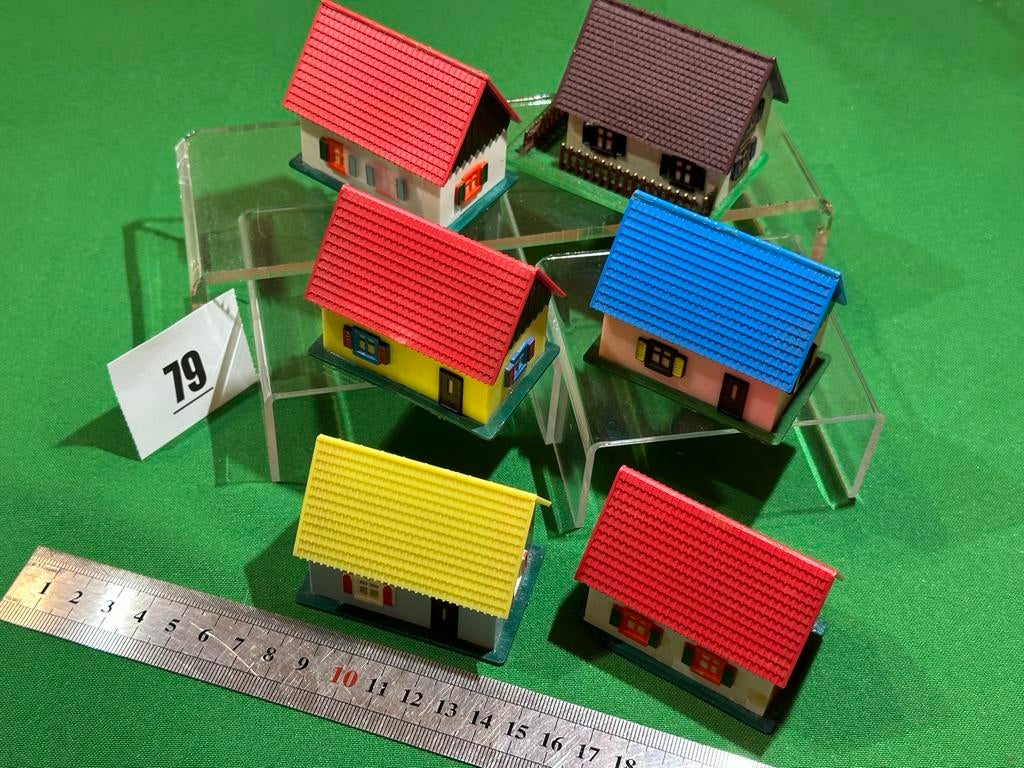 6x Hoffmann H0 Modelbaan Huisjes - Diverse Kleuren, Hobby en Vrije tijd, Modeltreinen | H0, Ophalen of Verzenden, Gebruikt, Brug, Tunnel of Gebouw