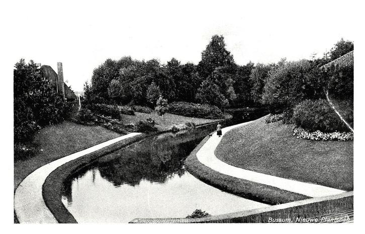 939325 Bussum Nieuwe plantsoen 1949 Gelopen met postzegel, Verzamelen, Ansichtkaarten | Nederland, Gelopen, Noord-Holland, 1940 tot 1960