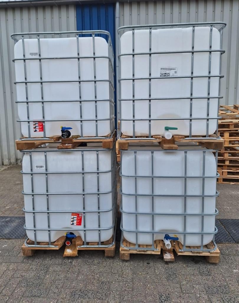 4 st 1000 ltr Ibc's, Tuin en Terras, Regentonnen, 150 liter of meer, Ophalen
