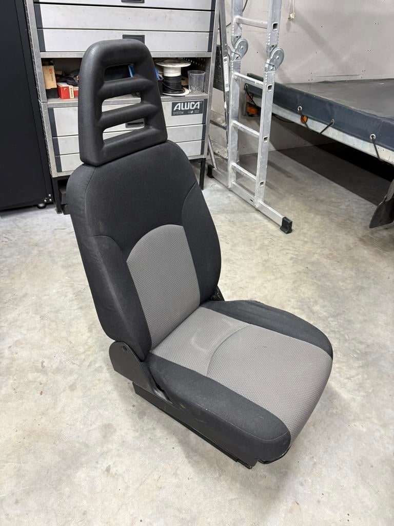 Iveco Daily bestuurdersstoel, Auto-onderdelen, Interieur en Bekleding, Ophalen, Gebruikt