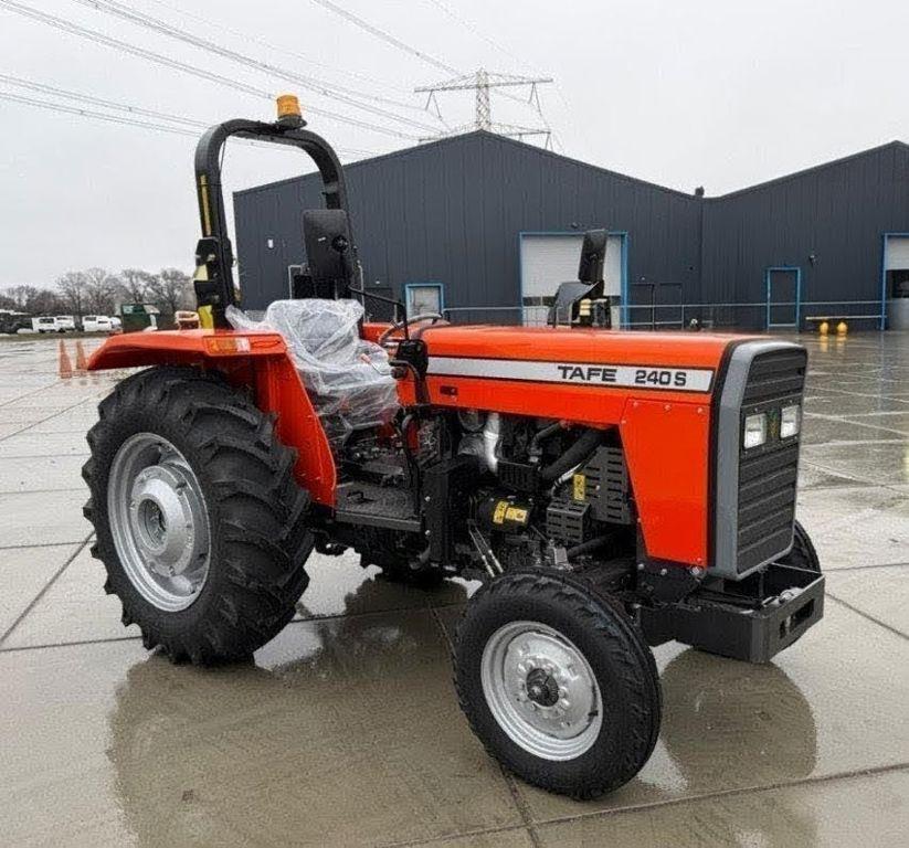 Tafe 240s tractor 50 pk nieuwe trekker, Zakelijke goederen, Agrarisch | Tractoren, Nieuw, Tot 80 Pk, Contact@tafetractors.com