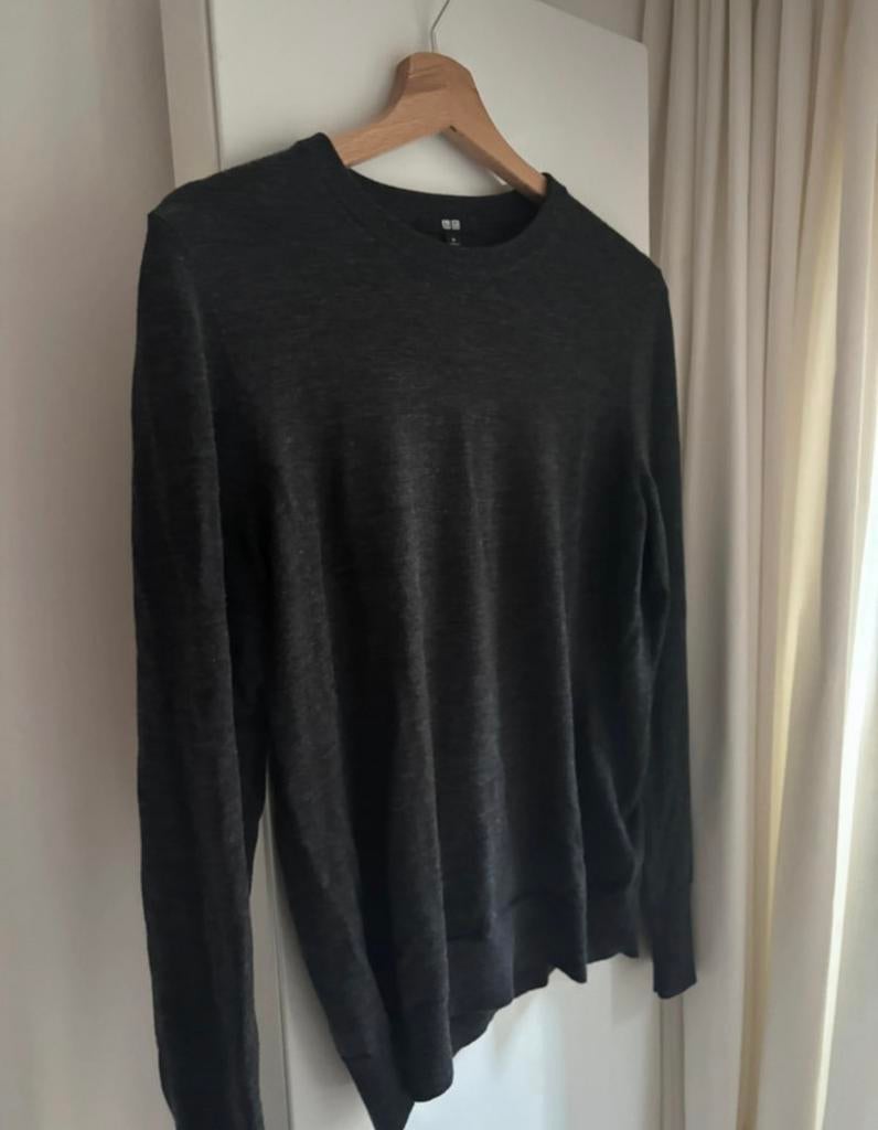 Uniqlo grijze wollen longsleeve, antraciet trui wol, maat M, Kleding | Heren, Truien en Vesten, Ophalen of Verzenden, Zo goed als nieuw