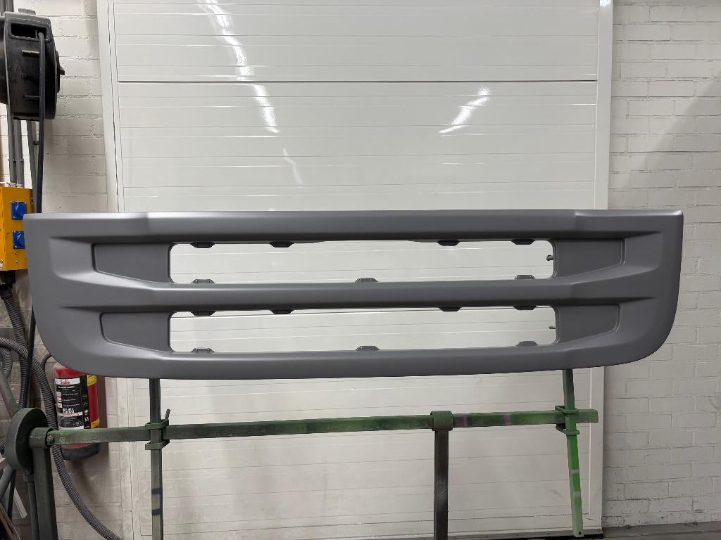 Scania R serie onder Grill, Ophalen of Verzenden, Gebruikt, Scania, Carrosserie en Plaatwerk