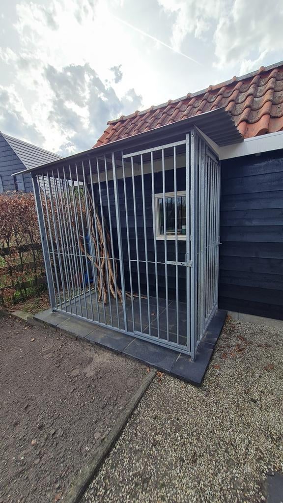 Hondenkennel, Dieren en Toebehoren, Hondenhokken, Ophalen, 110 cm of meer, 100 cm of meer