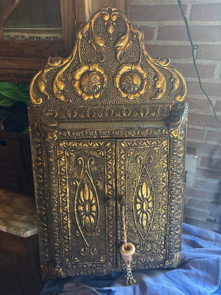 Antieke spiegel met borstels - Decoratieve wandspiegel, Ophalen of Verzenden, Overige vormen, Minder dan 50 cm, Minder dan 100 cm