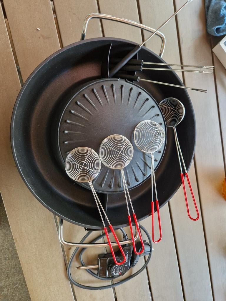 Ambiano Koreaanse Grill- en Hotpotset - 4-in-1 voor 2-4 pers, Ophalen of Verzenden, Zo goed als nieuw, Minder dan 4 personen