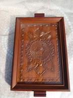 dienblad houtsnijwerk met glasplaat, Antiek en Kunst, Ophalen