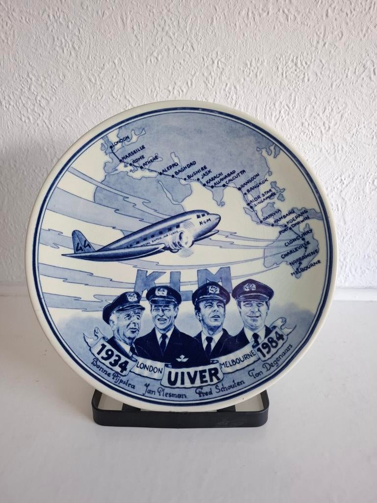 Klm Uiver bord plus houder. *onbeschadigd, Verzamelen, Luchtvaart en Vliegtuigspotten, Ophalen of Verzenden, Zo goed als nieuw