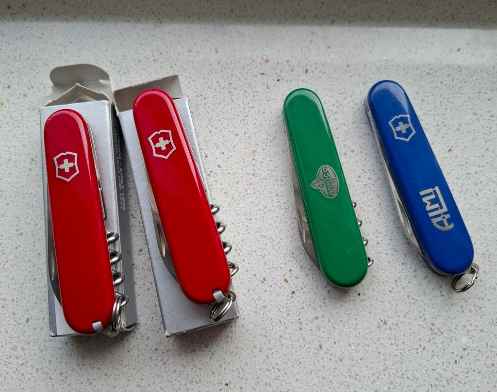 Victorinox Waiter en Bantam mes zakmes, Ophalen of Verzenden, Zo goed als nieuw