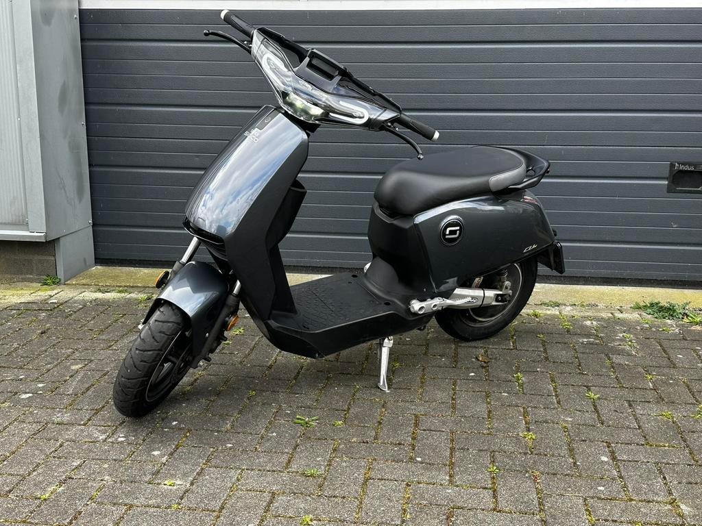 Super Soco CUX (2021) – Elektrische scooter, Gebruikt, Elektrisch, Vmoto Europe B.V., Bolstoen 12 X, 1046 AT Amsterdam, Ophalen
