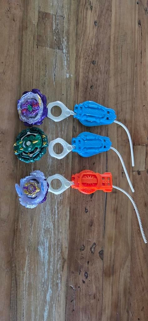 Beyblade Burst Set: 3 Beyblades met Launchers, Ophalen, Gebruikt, Jongen of Meisje