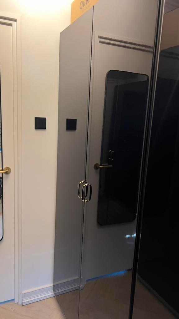 Ikea Pax kasten 2x hoogglans zwart met goud, Huis en Inrichting, Kasten | Kledingkasten, Gebruikt, 200 cm of meer, 100 tot 150 cm