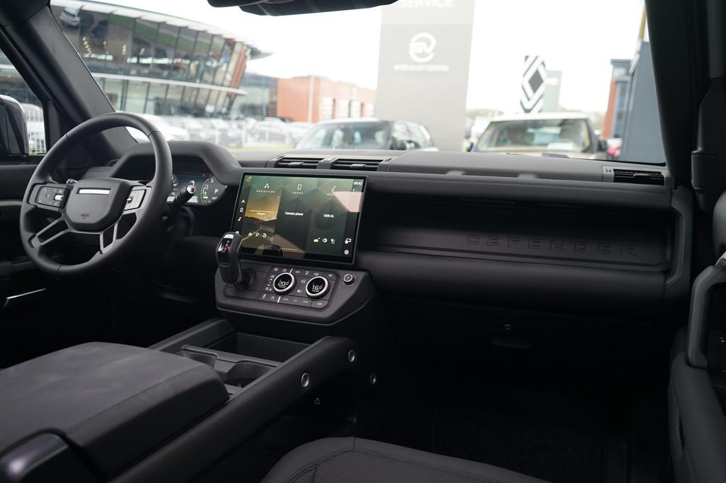 Land Rover Defender 110 P300e 110 Dynamic SE Edition | Schui, Automaat, 12 maanden, Zwart, 4 cilinders