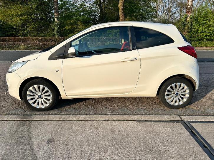 Ford Ka 1.2 51KW 2008 Wit, Auto's, Ford, Particulier, Ka, Airconditioning, Boordcomputer, Centrale vergrendeling, Elektrische buitenspiegels