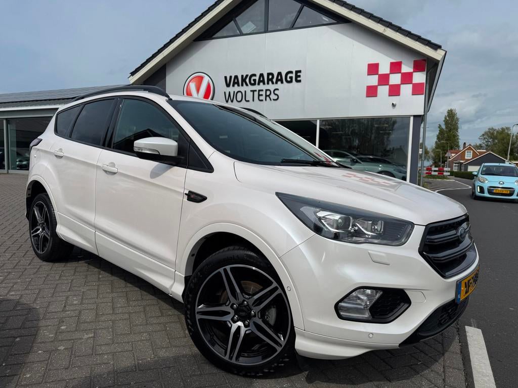 Ford Kuga 1.5 EcoBoost ST Line RIJKLAARPRIJS!, Auto's, Ford, Voorwielaandrijving, 12 maanden, 4 cilinders, Alcantara
