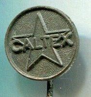 CALTEX zilverkleurig brandst0f ( M_025 ), Verzamelen, Verzenden, Zo goed als nieuw, Transport, Speldje of Pin