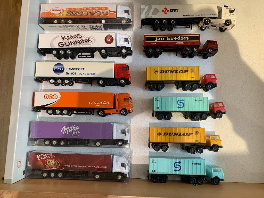 12 Stuks  vrachtwagens  waaronder  LIMA voor op de baan, Overige merken, Gebruikt, Gelijkstroom of Wisselstroom, Overige typen