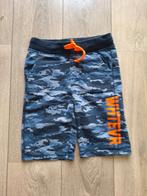 Leuke, blauwe camouflage korte broek - maat 128, Kinderen en Baby's, Kinderkleding | Maat 128, Broek, Ophalen of Verzenden, Zo goed als nieuw