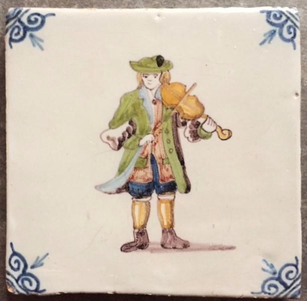 Viool Violist Vioolspeler Makkum Vintage Tegel 1970's, Antiek en Kunst, Antiek | Wandborden en Tegels, Ophalen of Verzenden