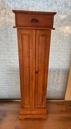Mooi teakhouten kastje - 150cm hoog, Antiek en Kunst, Ophalen