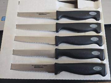 set van 5 steakmessen van Washington Forge. Altijd scherp  beschikbaar voor biedingen